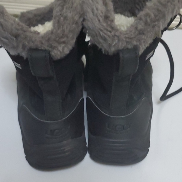 Uggs - Picture 5 of 5